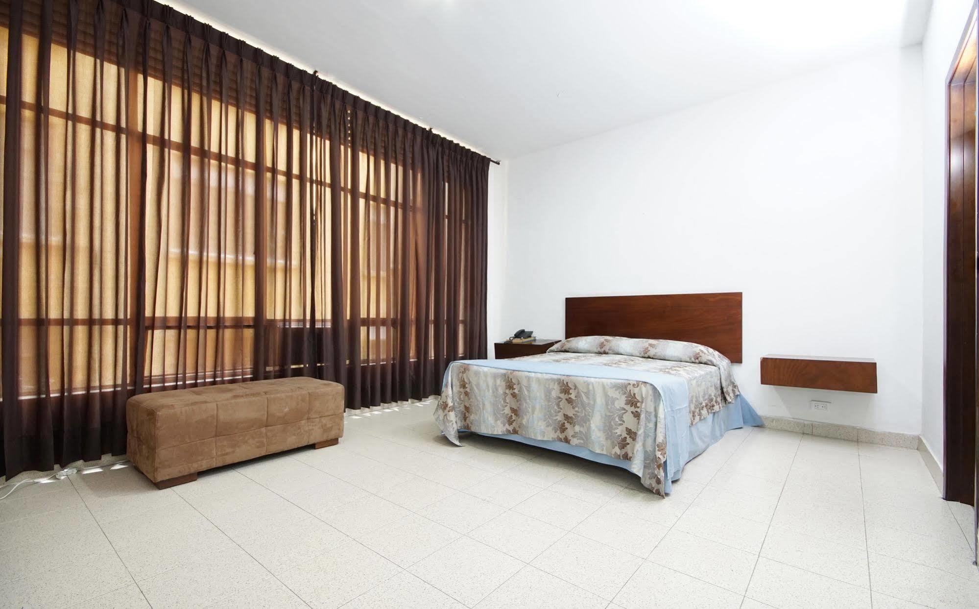 Hotel Royal Plaza Cali Luaran gambar