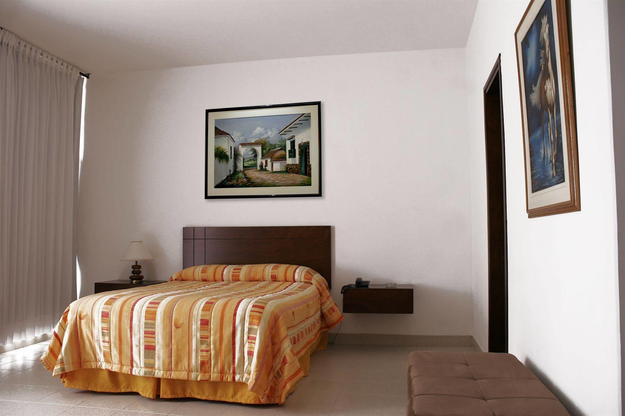Hotel Royal Plaza Cali Luaran gambar